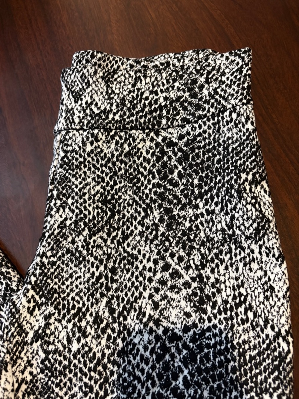 Peck & Peck Black and White Animal-Print Knit Piece - Picture 2 of 4
